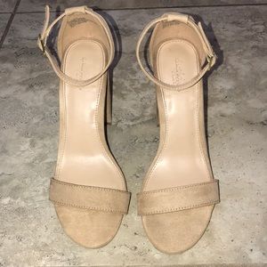 Nude velvet heels size 8
